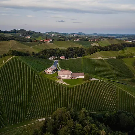 Weingut Brenner Am Rossberg Alloggio in famiglia Glanz an der Weinstraße