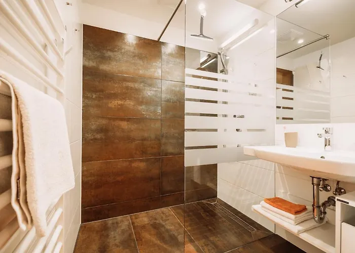 Weingut Brenner Am Rossberg * Glanz an der Weinstraße