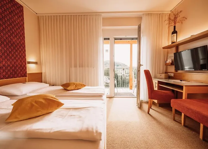 Weingut Brenner Am Rossberg 民宿