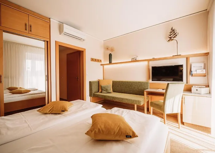 民宿 Weingut Brenner Am Rossberg