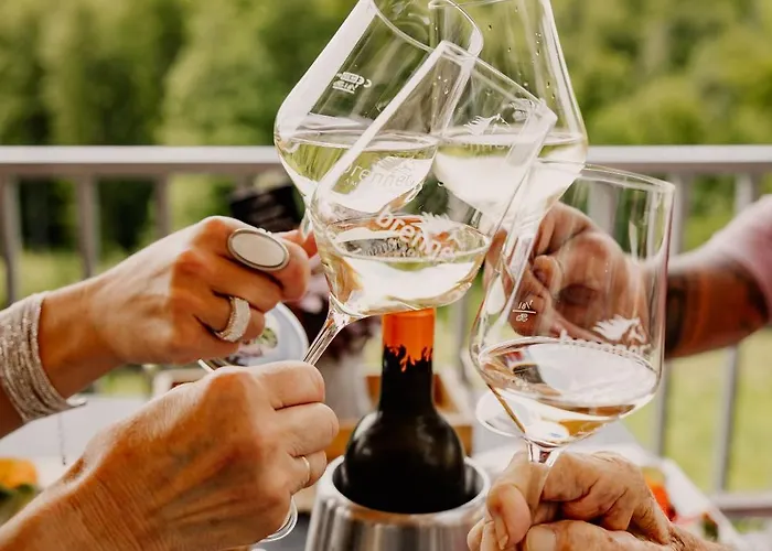 Weingut Brenner Am Rossberg * Glanz an der Weinstraße