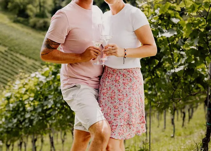 民宿 Weingut Brenner Am Rossberg Glanz an der Weinstraße