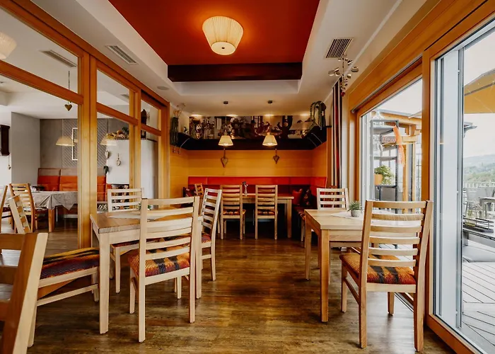 民宿 Weingut Brenner Am Rossberg